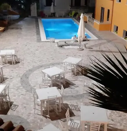 Le Quattro Rose 4*